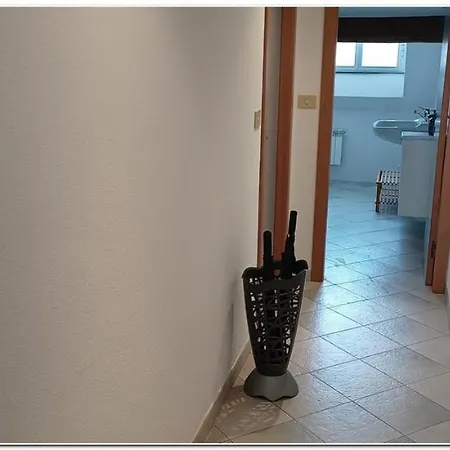 Apartment Pulcino Furioso Magenta Genoa